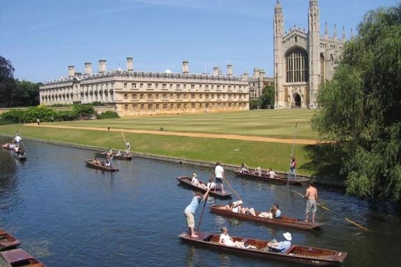 Oxford and Cambridge Tour - Golden Tours 02.jpg