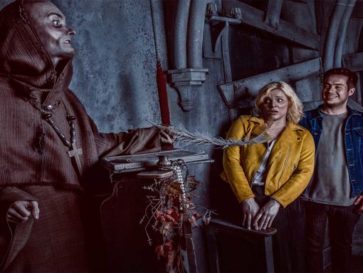 visitors scared at york dungeon