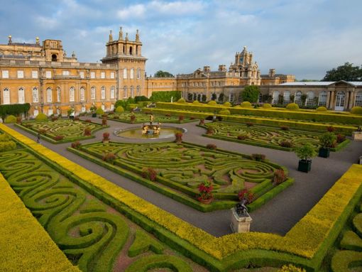 view_of_blenheim_palace_on_a_Evan_Evans_tour