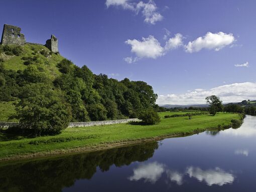 Cadw Explorer Pass - Castle on lake