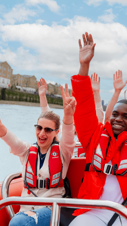 Guests enjoying the Thames Rockets Ultimate London Adventure