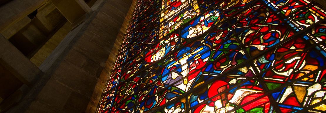 Salisbury Cathedral and the 1215 Magna Carta _ Golden Tours 28