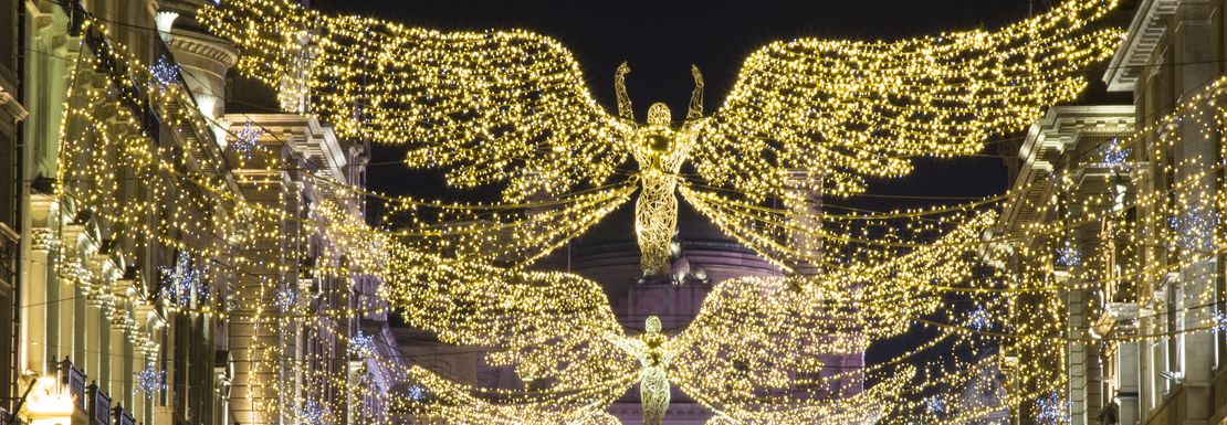Illuminations of London on Christmas Eve Tour _ Golden Tours 6